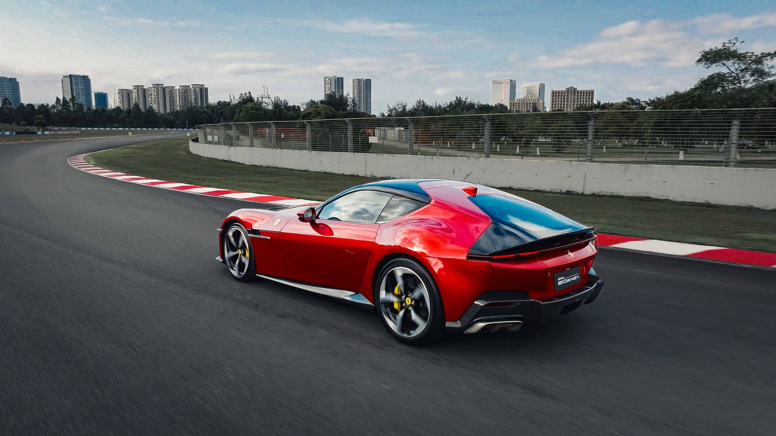 FERRARI 赛道追拍
